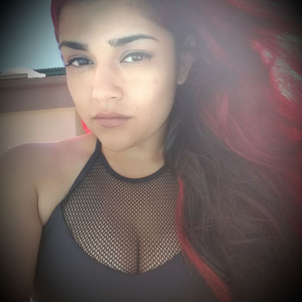 Meet your Posher, Lilone